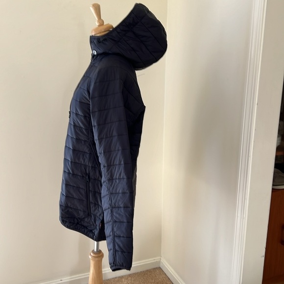 CG Habitats small black quilted sleeping bag hoodie. - Picture 3 of 11